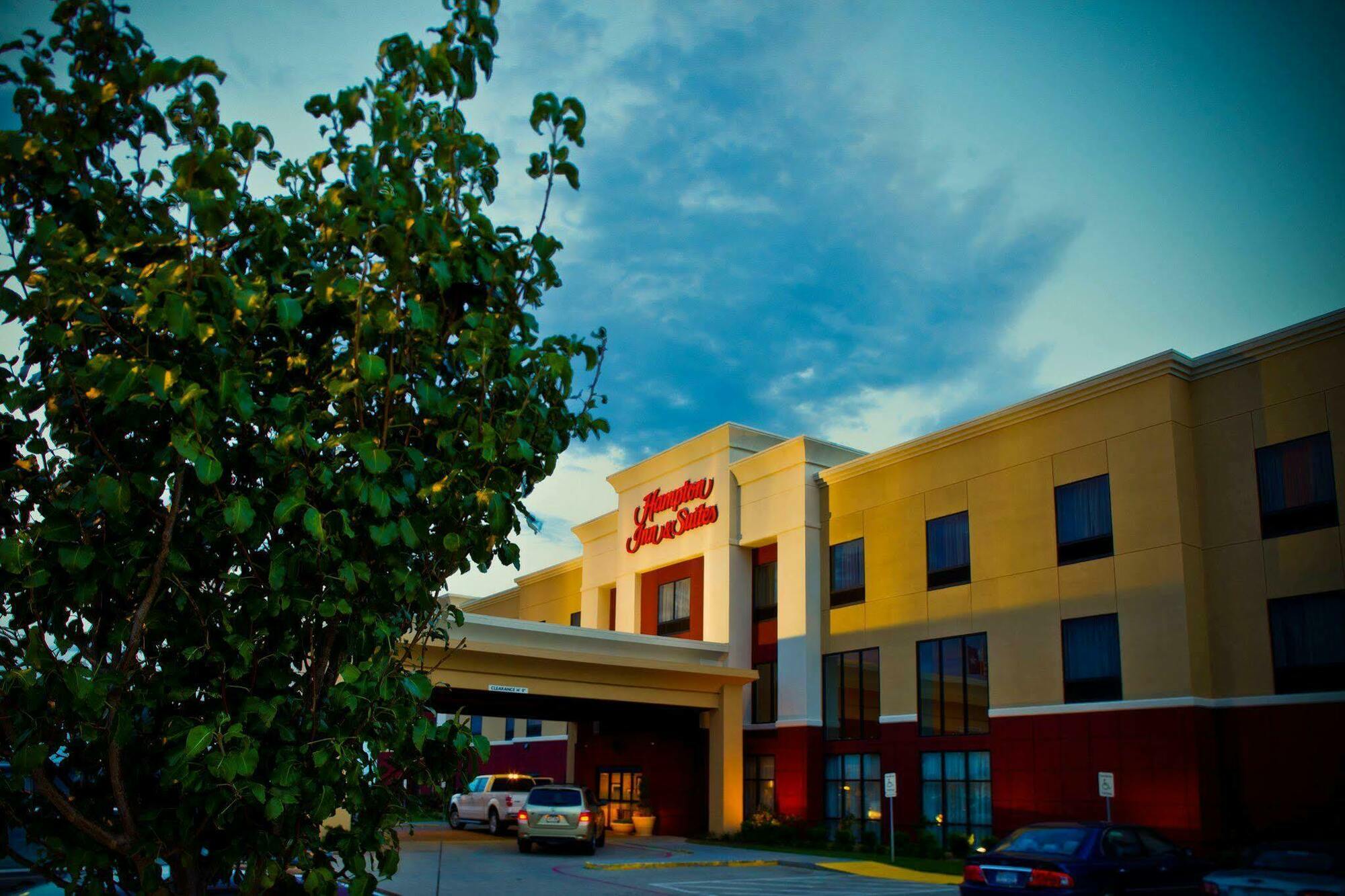 Hampton Inn & Suites Childress Exterior foto